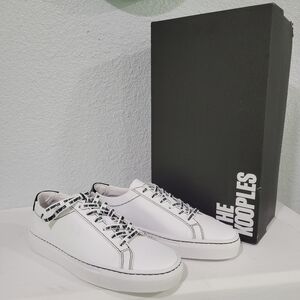 The Kooples  WHITE LEATHER SNEAKERS WITH Black DETAILS  SZ 37 US 6